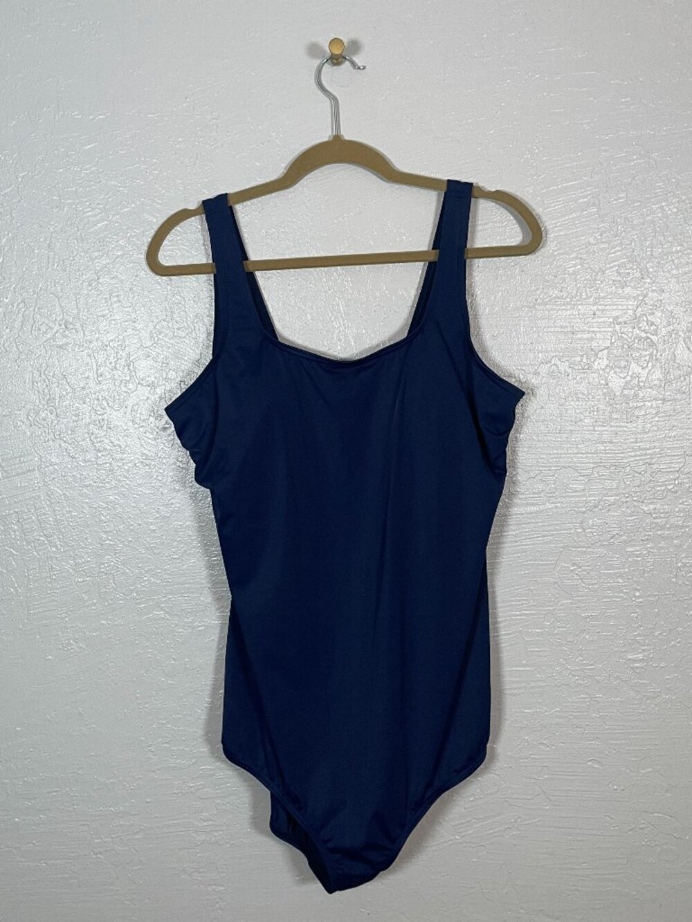 Lands End Women Plus Size 18L Blue Long Torso Tugless Low Leg One Piece Swimsuit